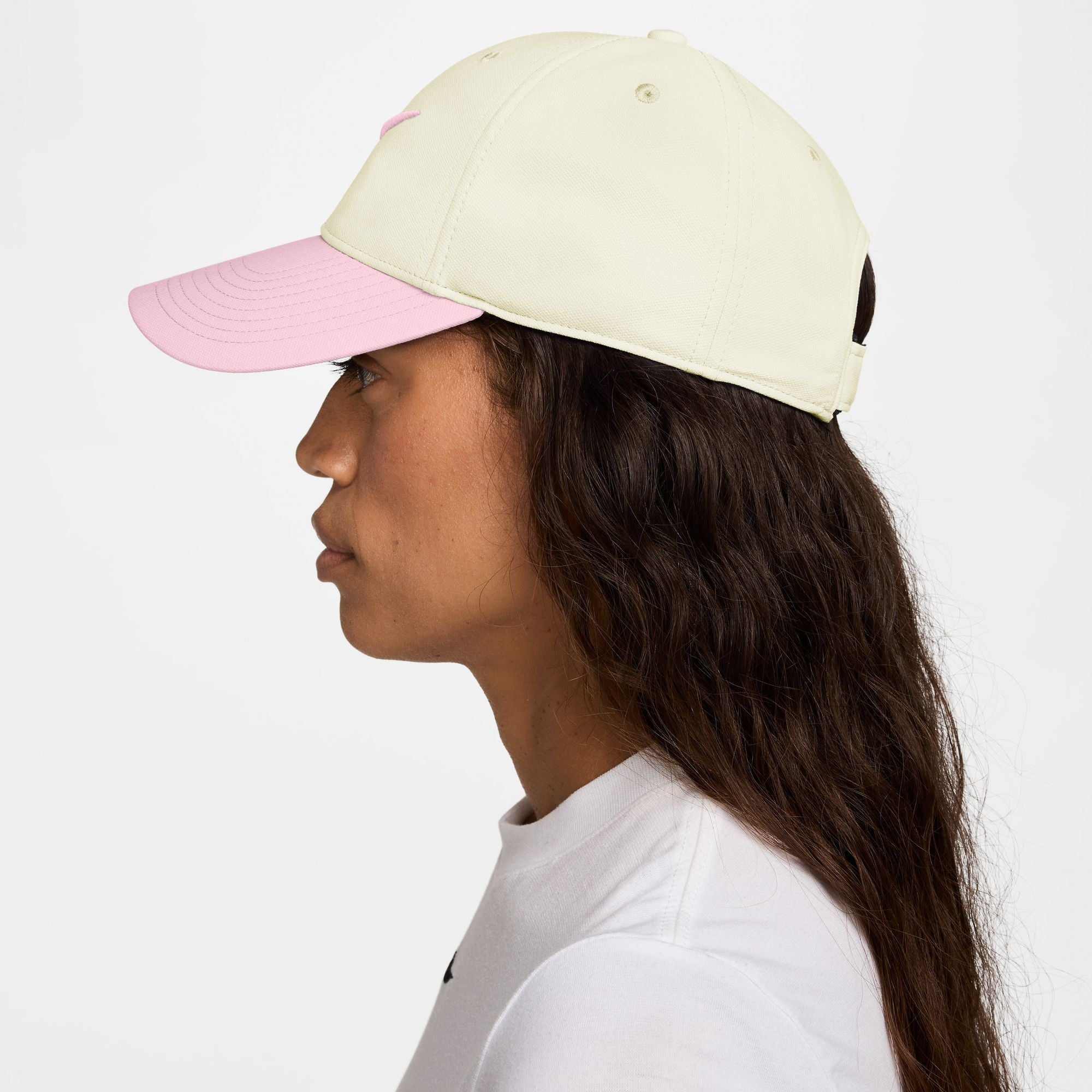 Nike Dri-FIT Club Structured Swoosh Cap in Sail/Pink Foam/Pink Foam